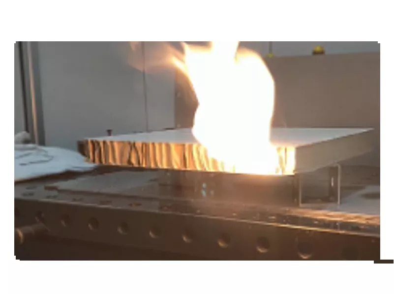 Saldatura del pezzo in un'unica operazione con HSG laser